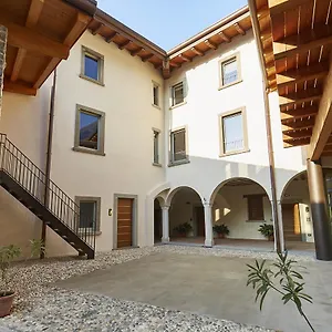  Bed & Breakfast Palazzo Eleonora